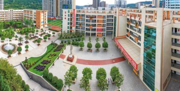 巴中市巴州區(qū)第四中學校園風采