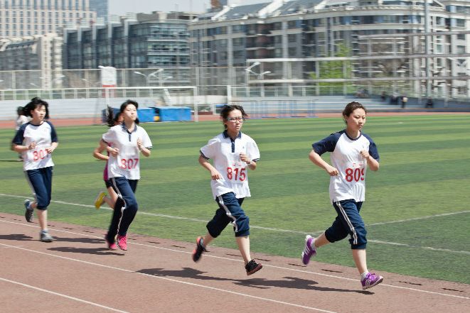 中考體育考試50米短跑多少秒算正常？