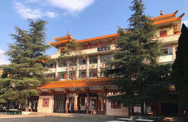 涼山州民族中學(xué)地址在哪里？