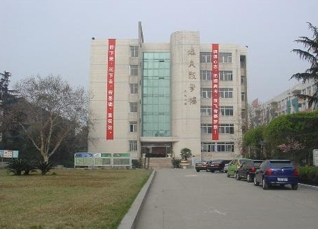 四川師范大學(xué)附屬中學(xué)師資力量怎么樣？