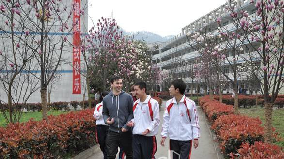 高縣中學(xué)怎么樣、好不好？