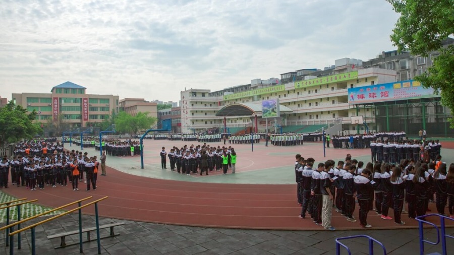 升庵中學(xué)校園環(huán)境怎么樣？