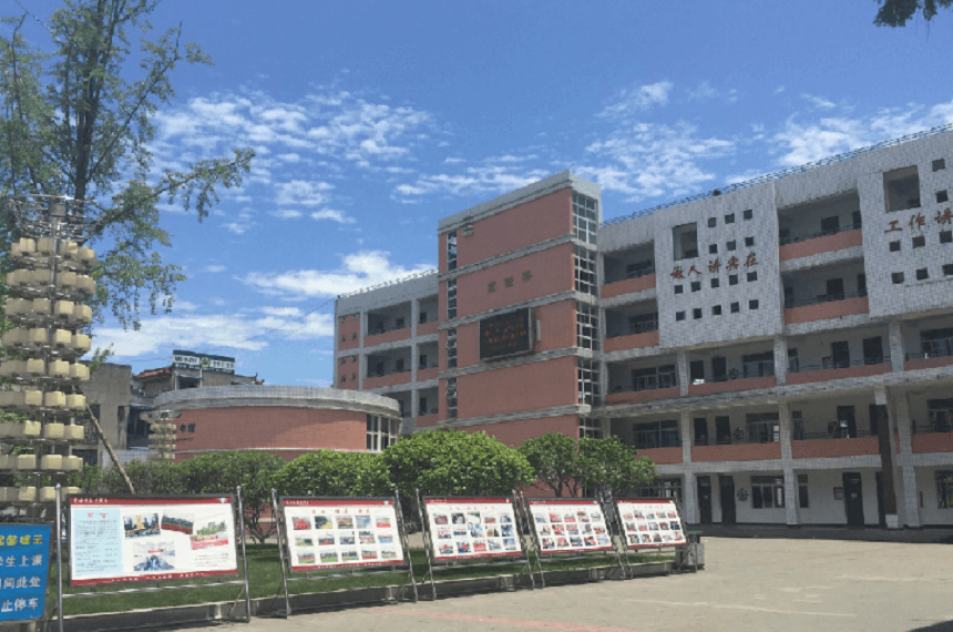 成都市籍田中學(xué)環(huán)境怎么樣？