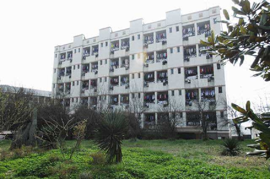 伍隍中學(xué)校園環(huán)境好嗎？
