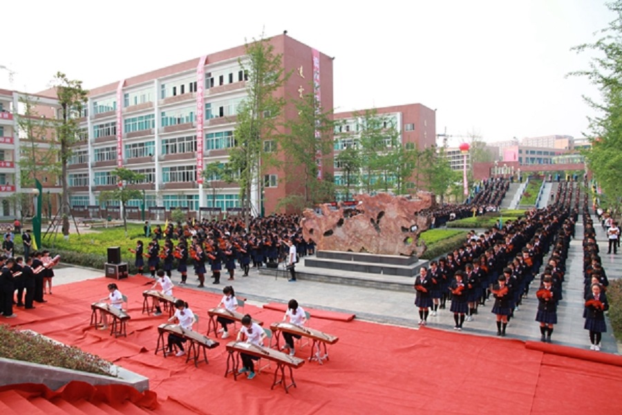 綿陽中學實驗學校聯系電話是多少？