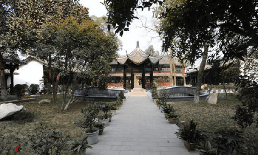 綿竹南軒中學(xué)環(huán)境怎么樣、好嗎？