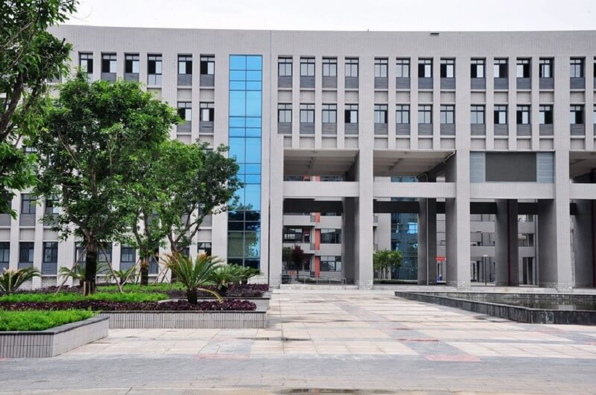 德陽五中校園環(huán)境好嗎？