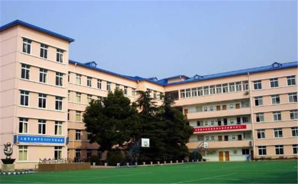 閬中市水觀中學(xué)2020年中考錄取分?jǐn)?shù)線多少分？