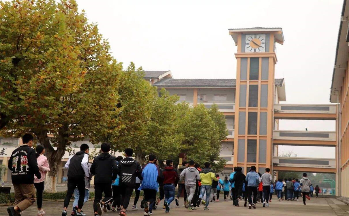 城廂中學2020年招生錄取分數(shù)線是多少？