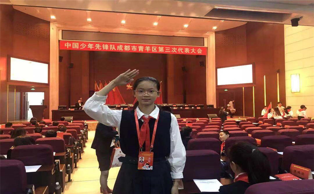 成都成飛中學(xué)錄取分?jǐn)?shù)是多少？