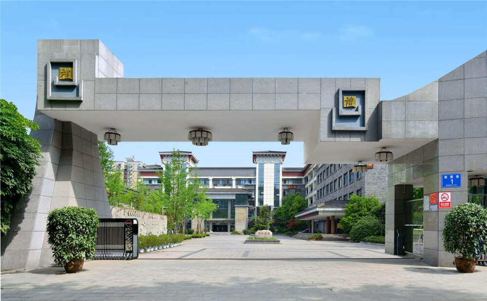 成都市西北中學的高考升學率是多少？