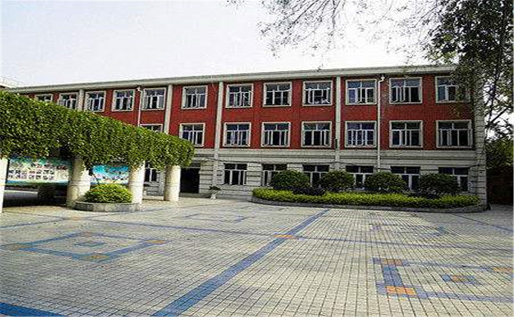 成都樹(shù)德中學(xué)近三年的錄取分?jǐn)?shù)是多少？