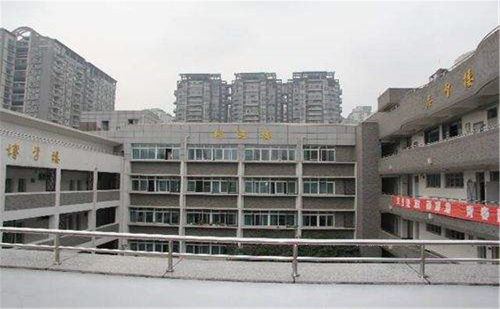 成都樹(shù)德協(xié)進(jìn)中學(xué)近三年的錄取分?jǐn)?shù)是多少？