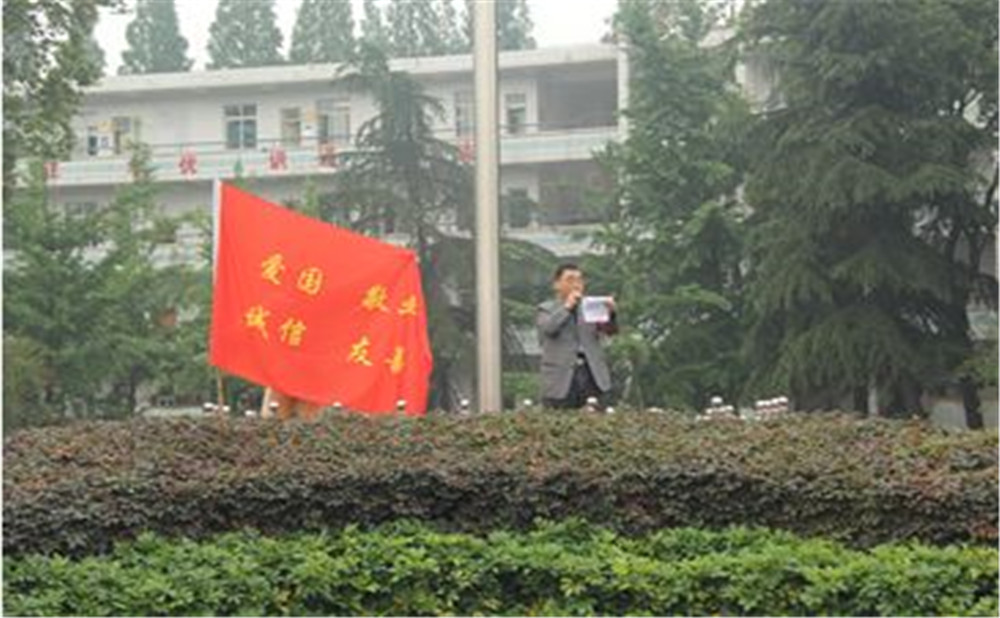 郫縣二中近三年錄取分數(shù)線是多少？