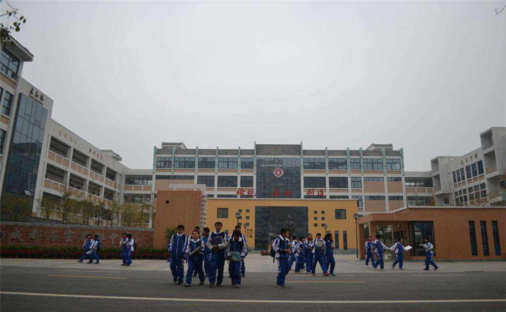 成都石室蜀都中學(xué)高中宿舍怎么樣？