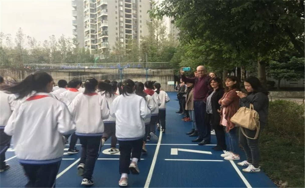 成都市第三中學(xué)本科升學(xué)率是多少？