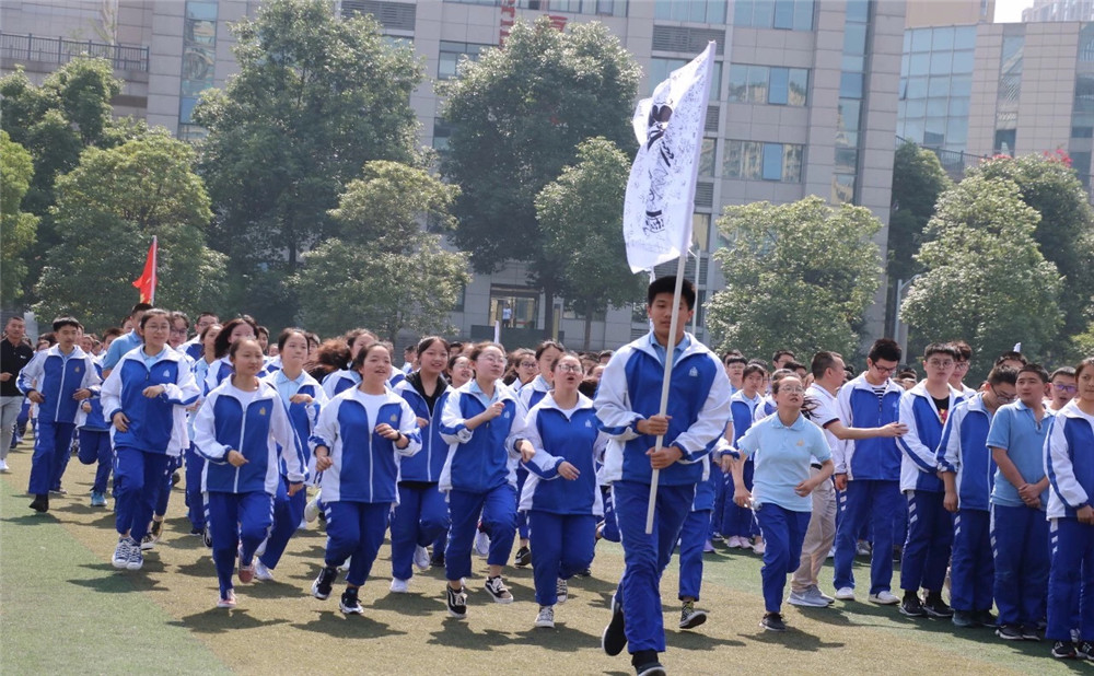 石室天府中學(xué)錄取分?jǐn)?shù)是多少？