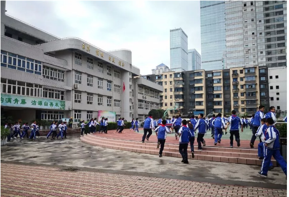 2020成都市第十七中學(xué)的升學(xué)率有多少？