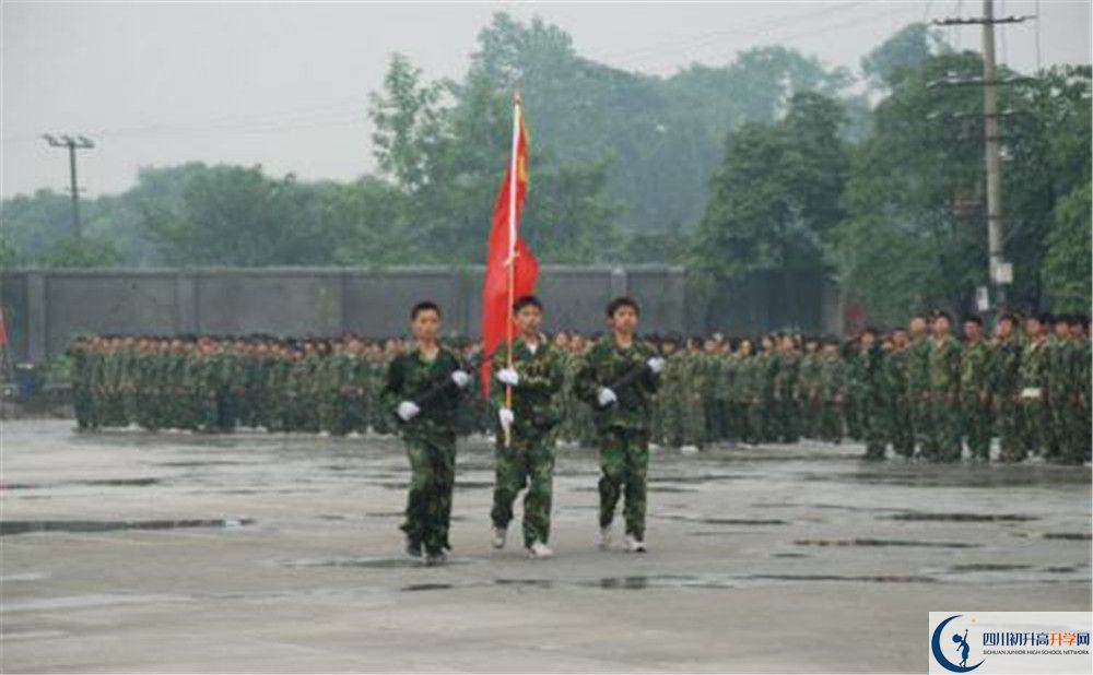 郫縣二中是怎么樣的學(xué)校？