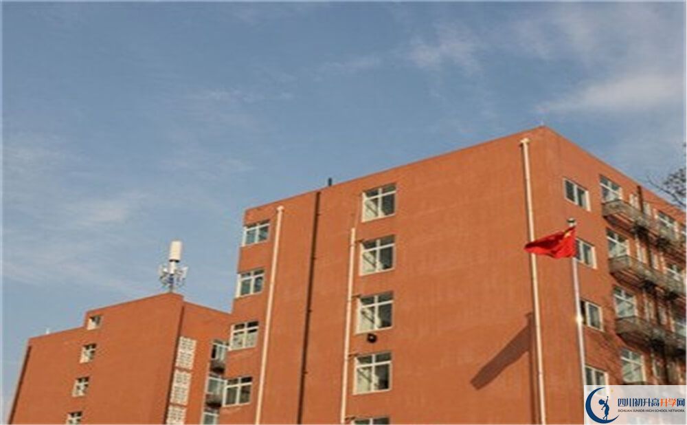 成都實(shí)驗(yàn)中學(xué)的高中住宿好不好？