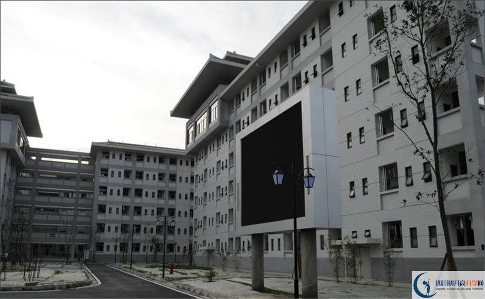 成都石室中學(xué)北湖校區(qū)2020年考上清華北大的人數(shù)有多少？