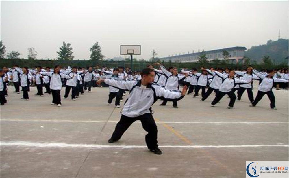 新津中學住宿條件怎么樣？