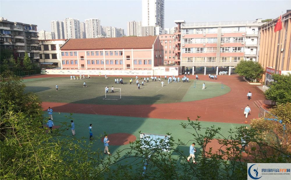 通錦中學(xué)的地址怎么走？