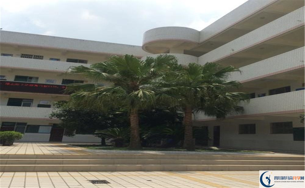 成都市太平中學(xué)高中部地址在哪里？