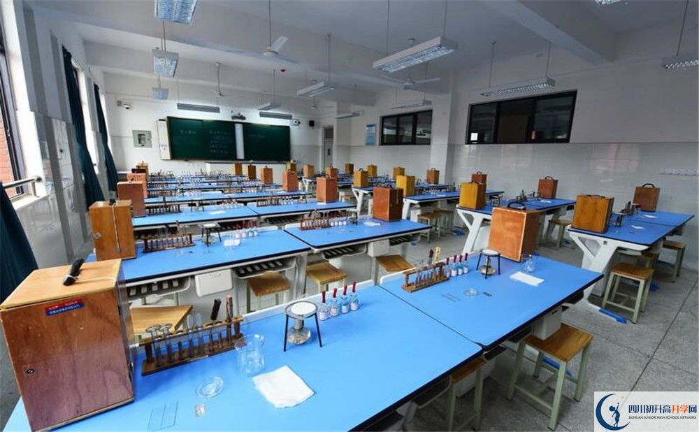 新都一中2020年保送清華北大的人數(shù)是多少？