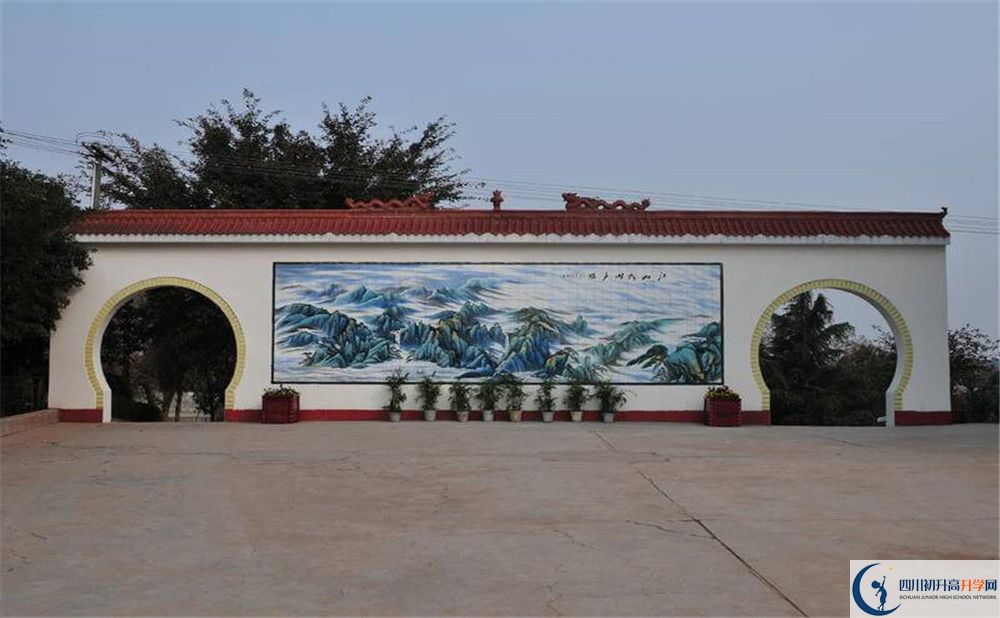 賈家中學(xué)高中部地址在哪里？
