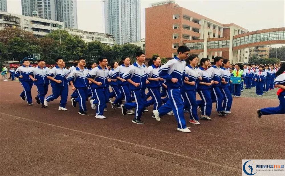 成都十二中（四川大學(xué)附屬中學(xué)）高中平行班怎么樣？
