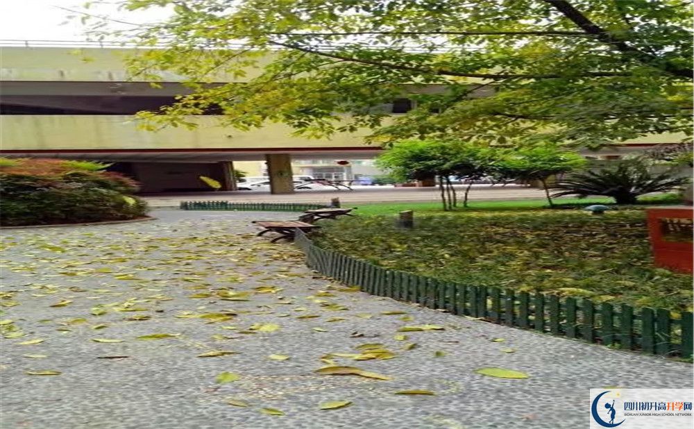 四川師范大學附屬第三實驗中學在全國高中排名多少？