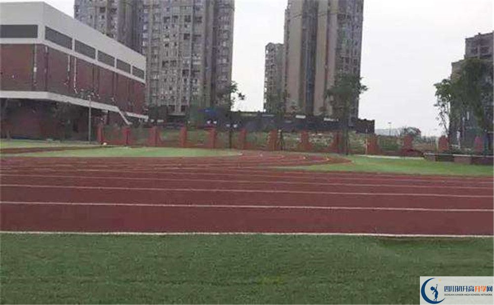成都教科院附屬學校在校學生總人數(shù)是多少？