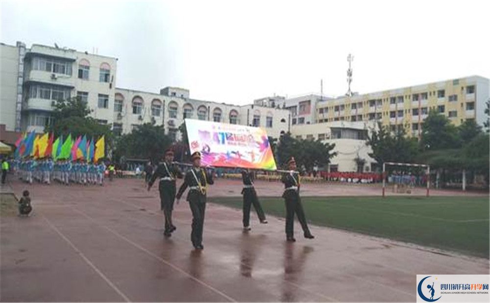 西南交通大學(xué)附屬中學(xué)2020年高考人數(shù)是多少？