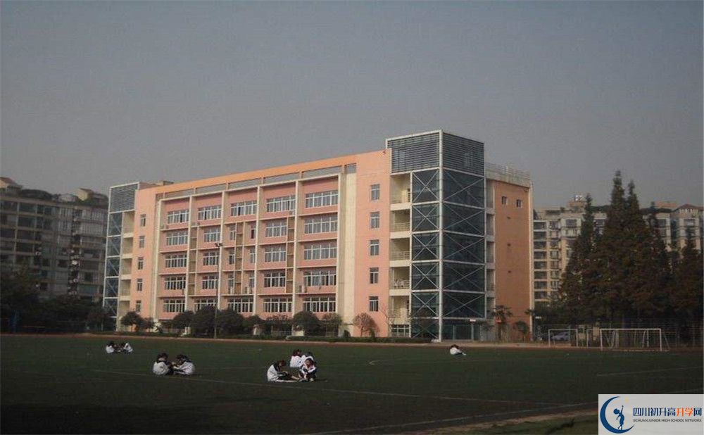 成都十八中2020年高考人數(shù)是多少？