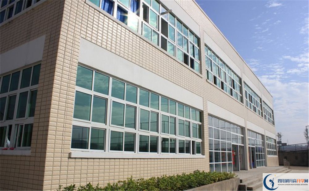 關于綿陽高新區(qū)實驗中學2020年招生計劃（含特長生計劃）