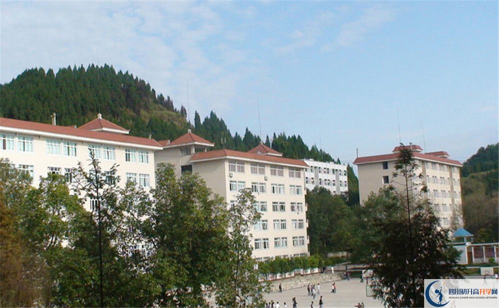 建興中學(xué)2020年開(kāi)學(xué)時(shí)間安排是什么？