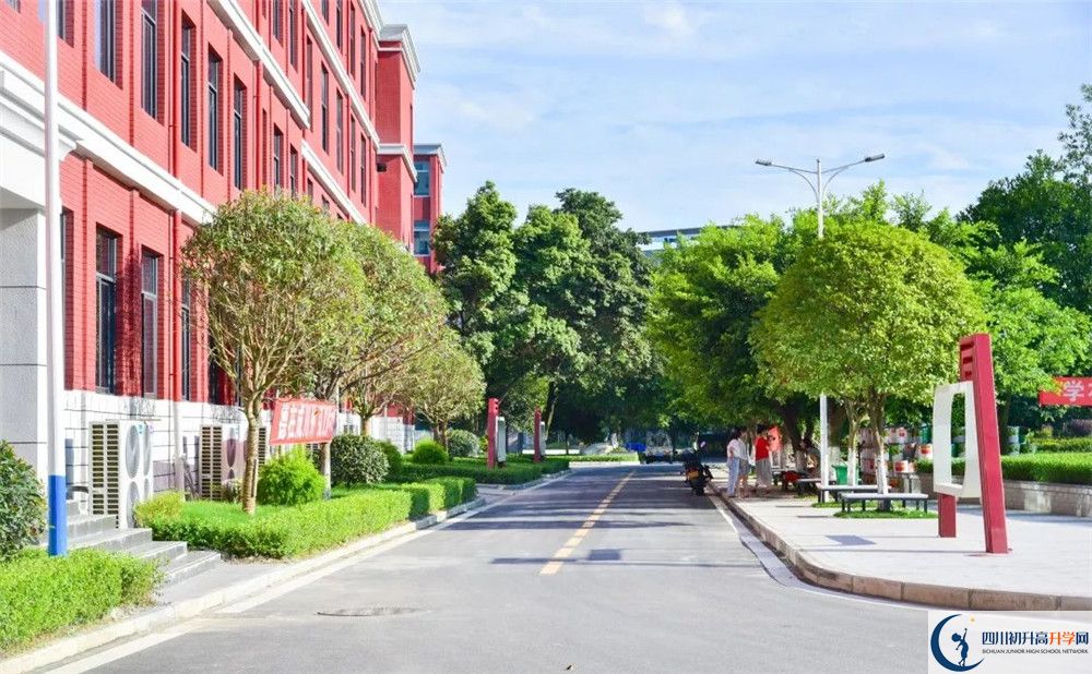 江油市太白中學(xué)2020年清華北大人數(shù)怎么樣？