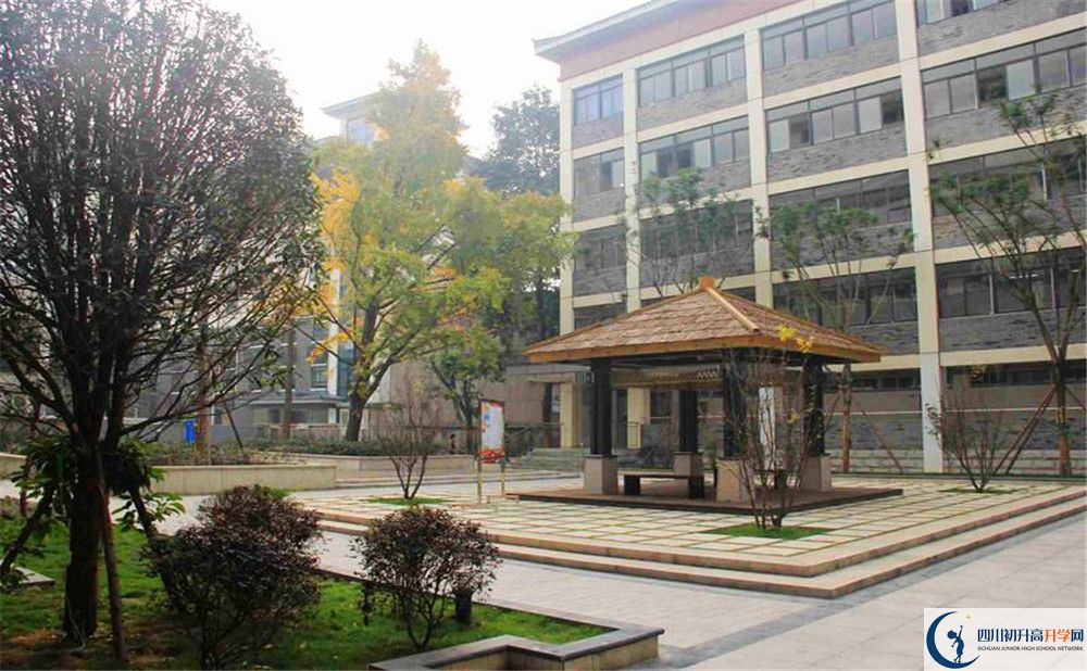 2020年成都市西北中學住宿條件怎么樣？