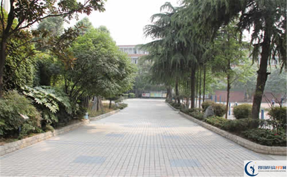 列五中學(xué)2020年高中部住宿條件是什么？